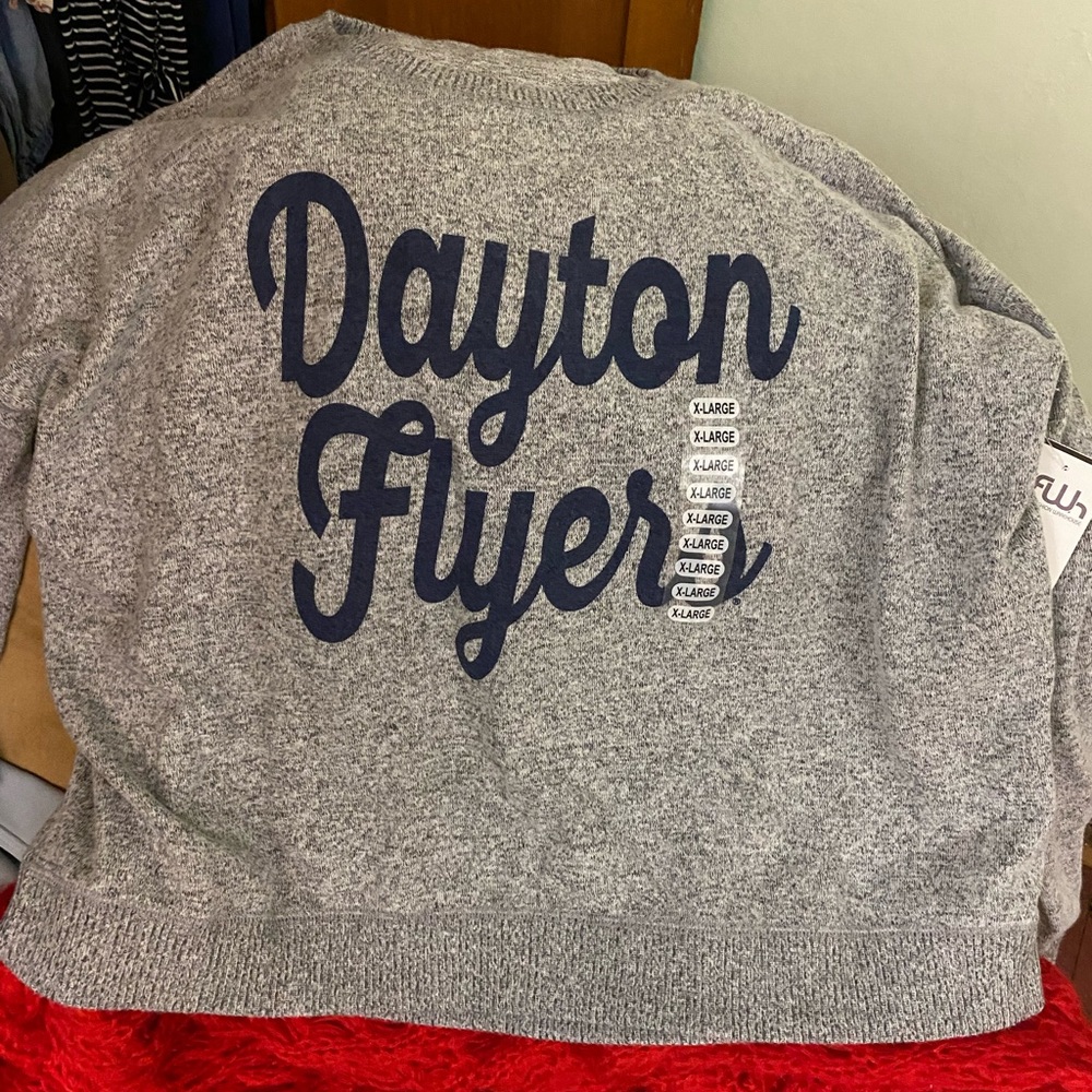 Super soft official team University of Dayton oversize crop sweatshirt